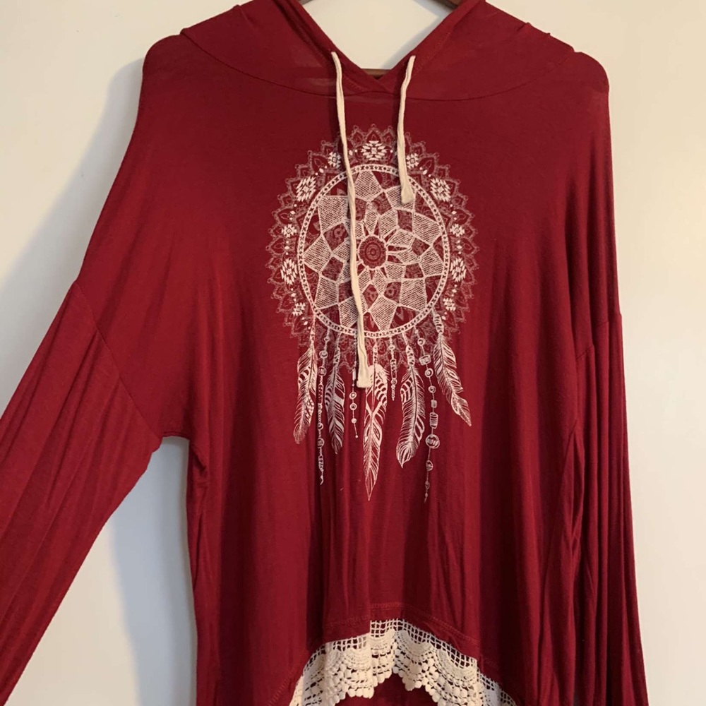 Hooded long sleeve shirt